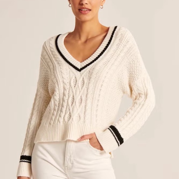 ABERCROMBIE & FITCH Tipped Slouchy Cable V-Neck Sweater Chunky Boxy Fit Preppy - Picture 1 of 12